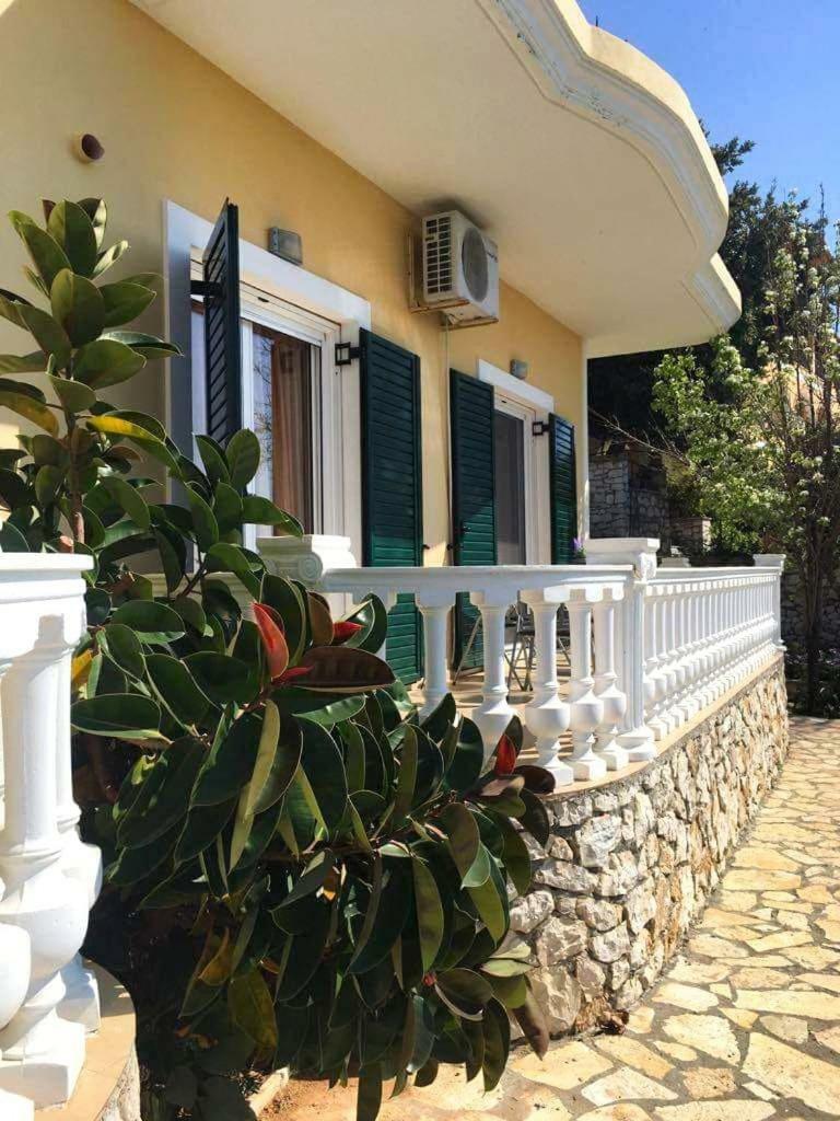 Lovely View Apartments Himare Exterior foto